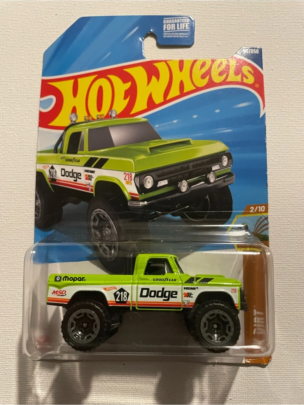 Hot Wheels Die-Cast Truck & Car Set - Multi Color Collectible Pack